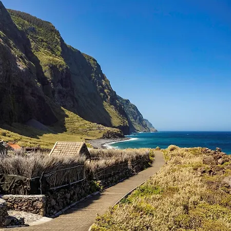 펜션 Quintinha Achadas *