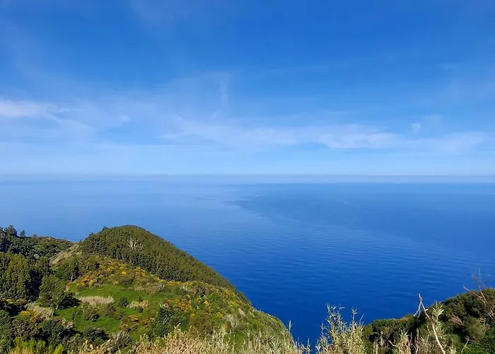 Semesterbostad Quintinha Achadas *