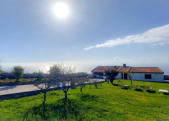 Semesterbostad Quintinha Achadas